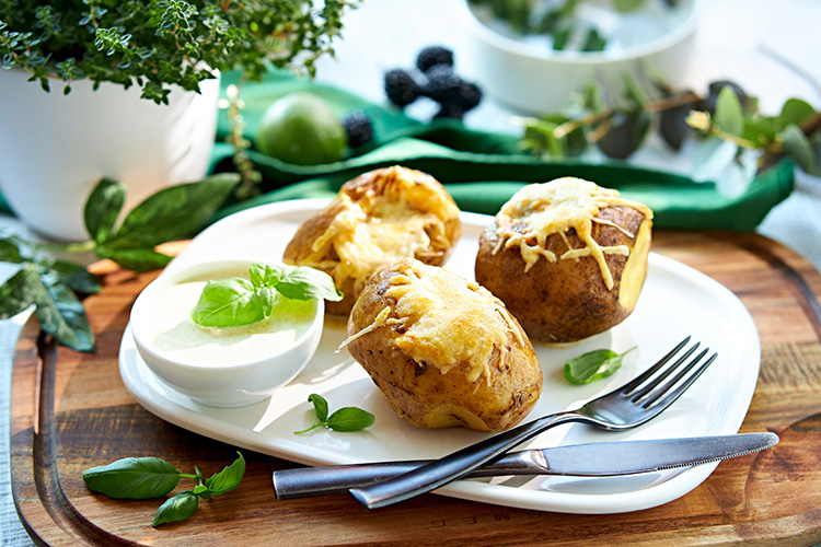Jacket potatoes with curry sauce