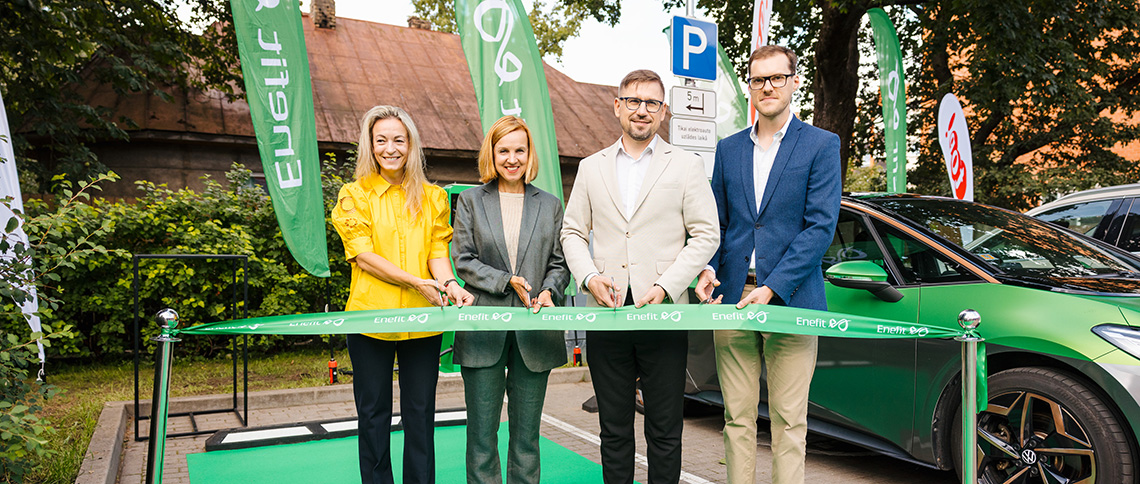 Carousel background image